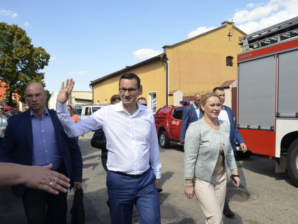 Państwo musi być z obywatelami - mówił w Ostrzeszowie premier Mateusz Morawiecki