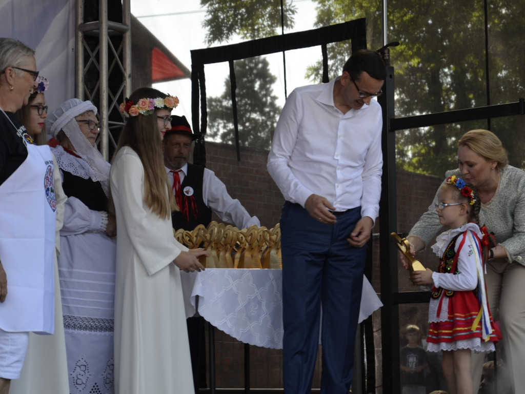 Państwo musi być z obywatelami - mówił w Ostrzeszowie premier Mateusz Morawiecki