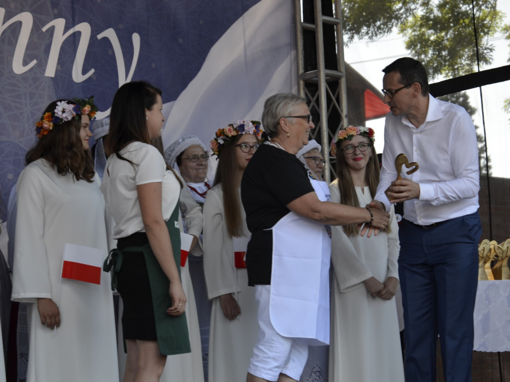 Państwo musi być z obywatelami - mówił w Ostrzeszowie premier Mateusz Morawiecki