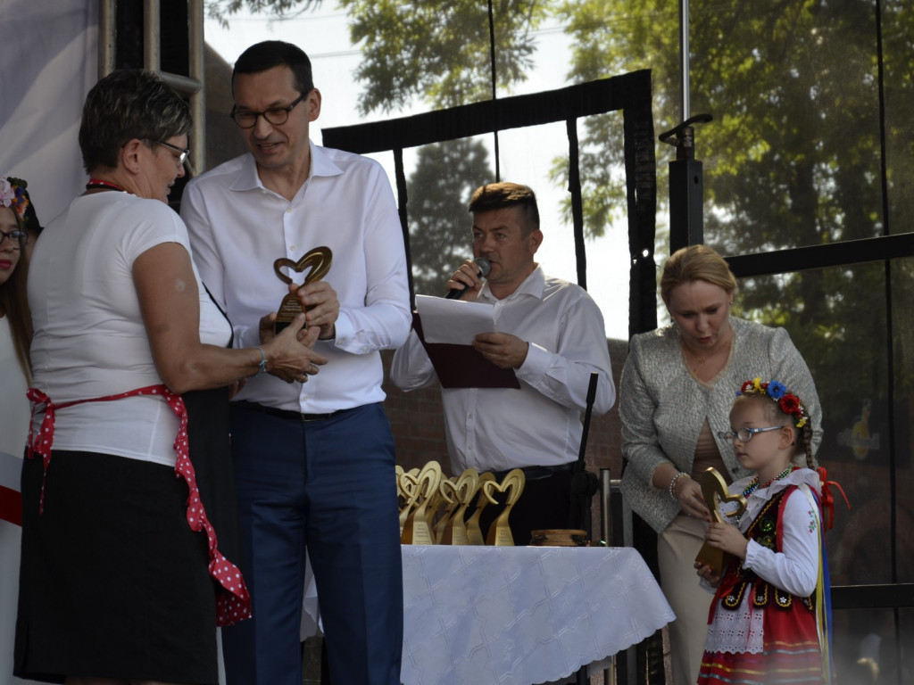 Państwo musi być z obywatelami - mówił w Ostrzeszowie premier Mateusz Morawiecki