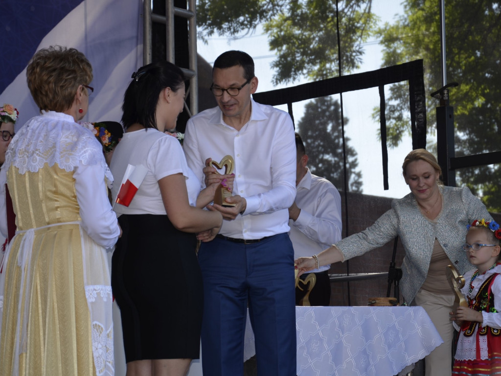Państwo musi być z obywatelami - mówił w Ostrzeszowie premier Mateusz Morawiecki