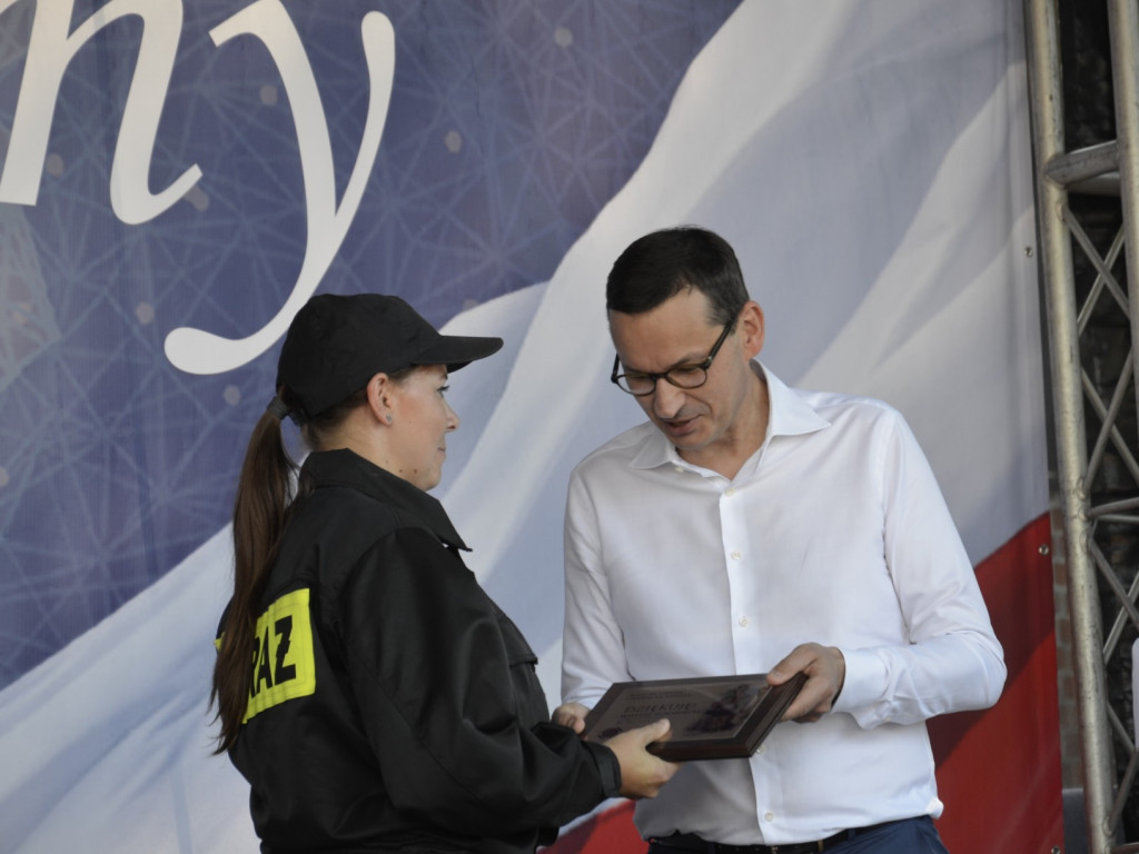 Państwo musi być z obywatelami - mówił w Ostrzeszowie premier Mateusz Morawiecki