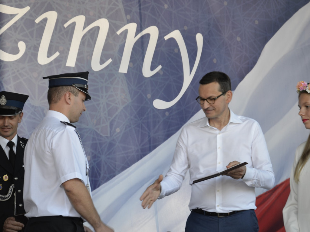 Państwo musi być z obywatelami - mówił w Ostrzeszowie premier Mateusz Morawiecki