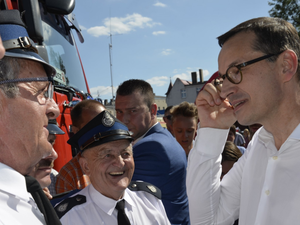 Państwo musi być z obywatelami - mówił w Ostrzeszowie premier Mateusz Morawiecki