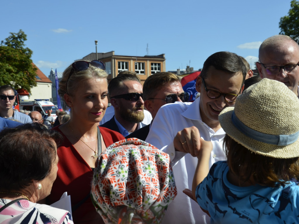 Państwo musi być z obywatelami - mówił w Ostrzeszowie premier Mateusz Morawiecki