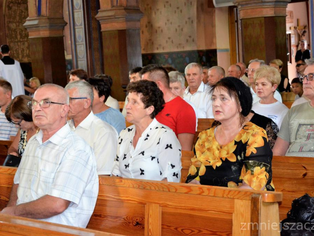 KRASZEWICE: Najpierw podziękowali za plony Bogu