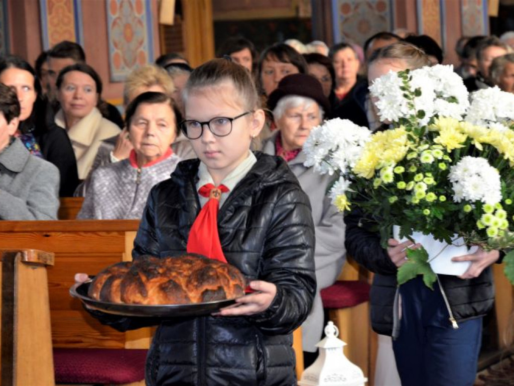 KRASZEWICE: Intronizacja relikwii św. Jana Pawła II