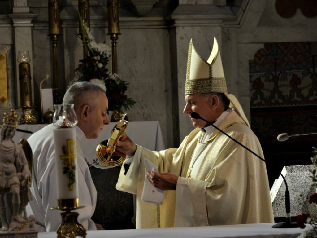 KRASZEWICE: Intronizacja relikwii św. Jana Pawła II