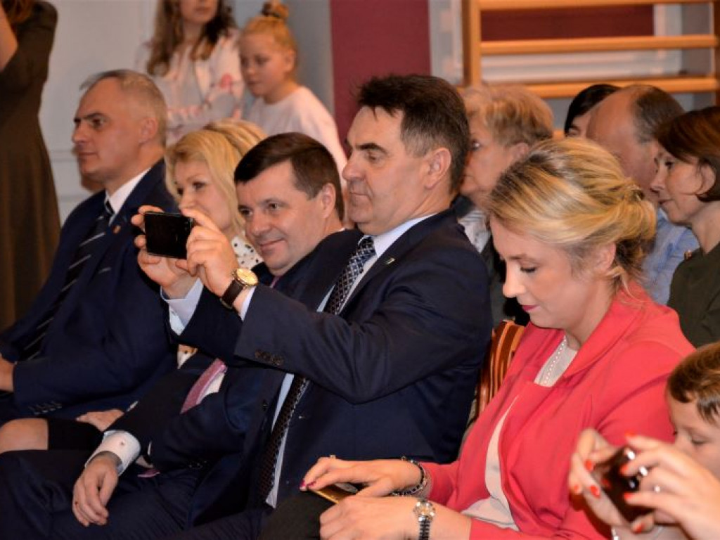 Wspólne Czytanie Elementarza w Kuźnicy Grabowskiej
