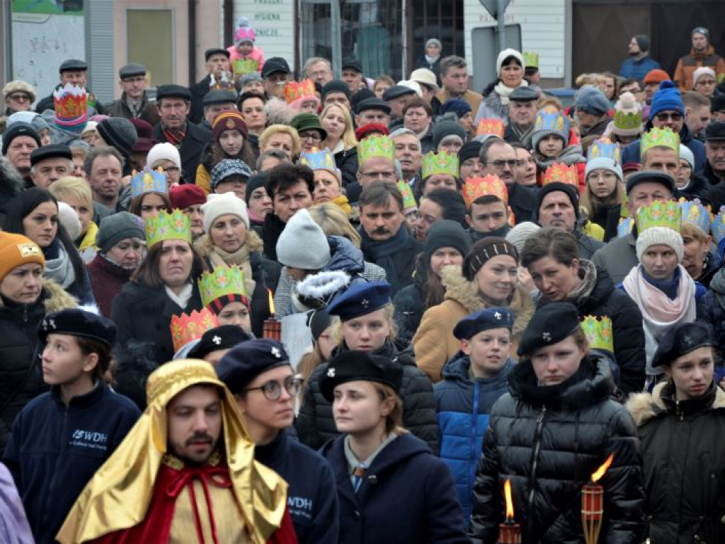 Orszak Trzech Króli przeszedł ulicami Grabowa (ZOBACZ FILM)