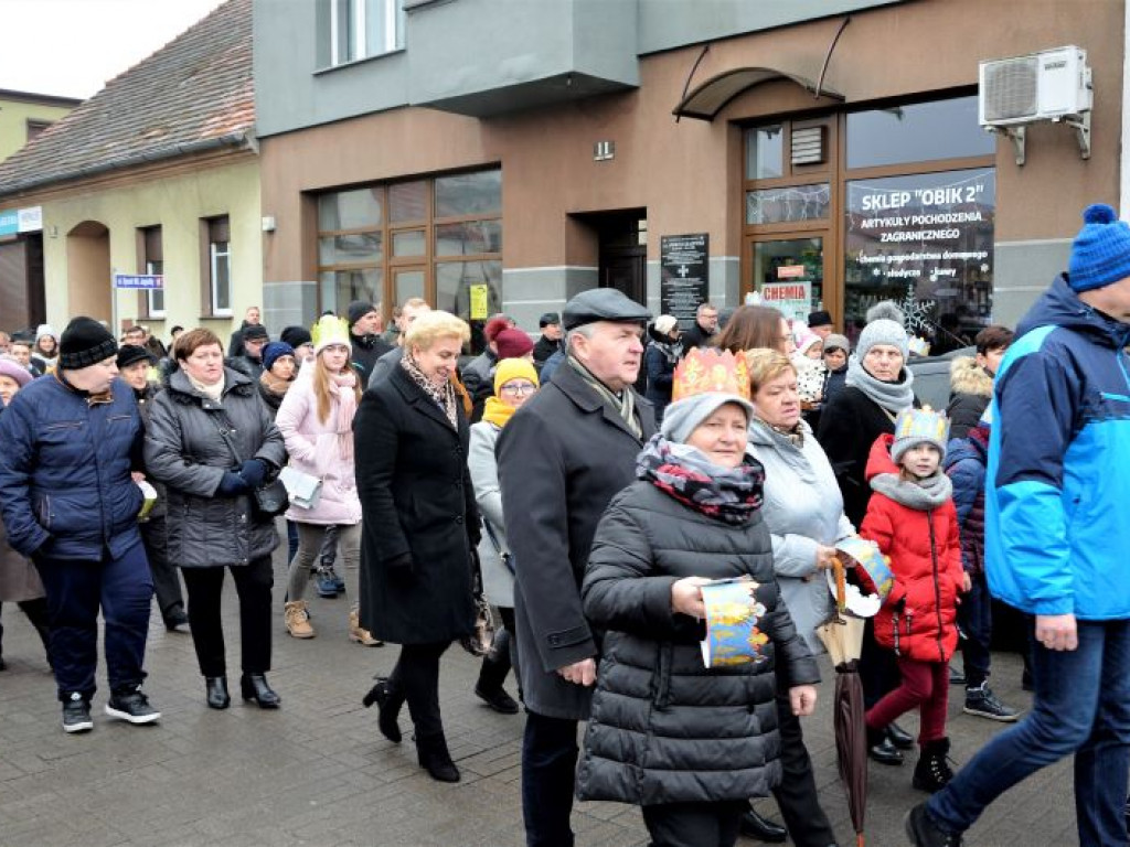 Orszak Trzech Króli przeszedł ulicami Grabowa (ZOBACZ FILM)