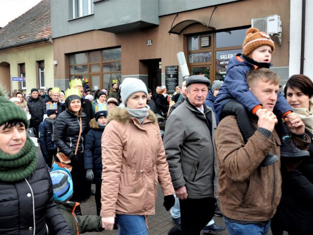 Orszak Trzech Króli przeszedł ulicami Grabowa (ZOBACZ FILM)