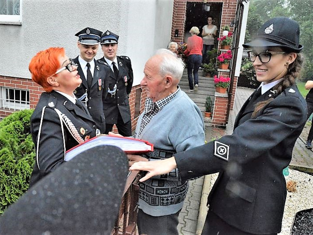 90. urodziny druha Jana Treśki. OSP Ostrzeszów nie zapomniała