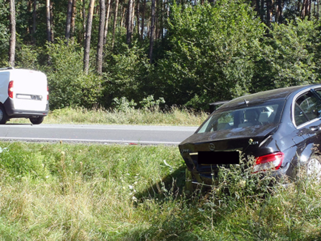 Zderzenie dwóch aut na krajowej ,,jedenastce``