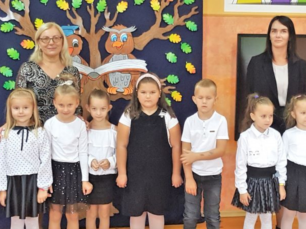 BOBROWNIKI: Witajcie w szkole dzieciaki