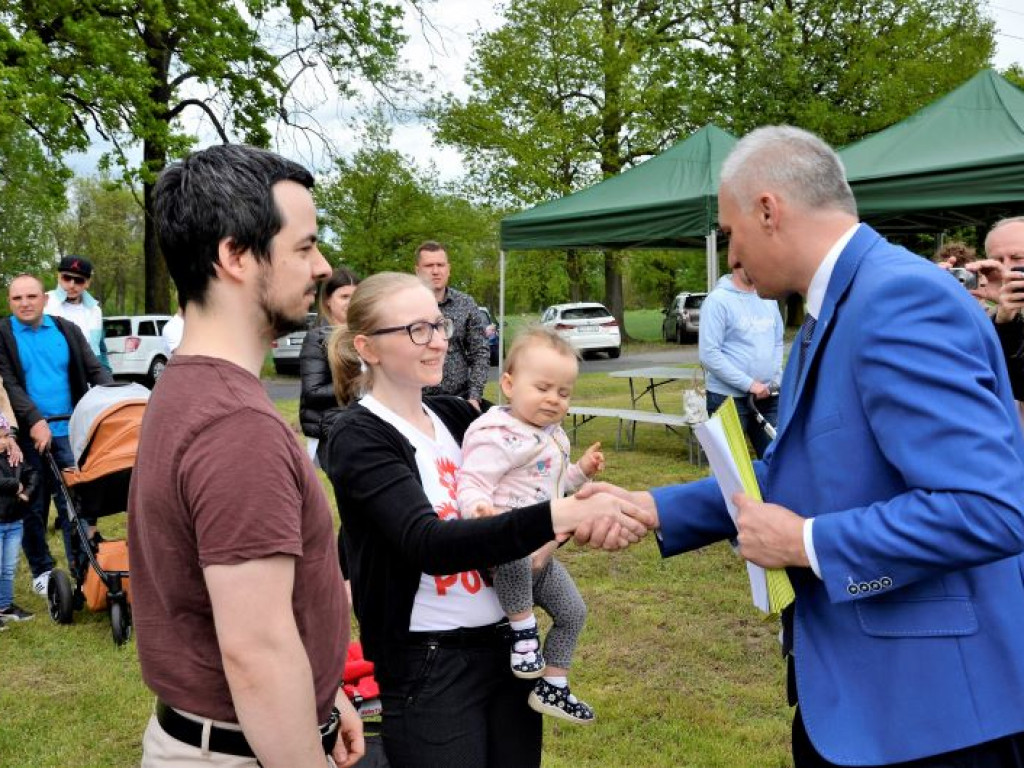 KRASZEWICE: Urodzeni w 2020 roku mają swoje drzewka
