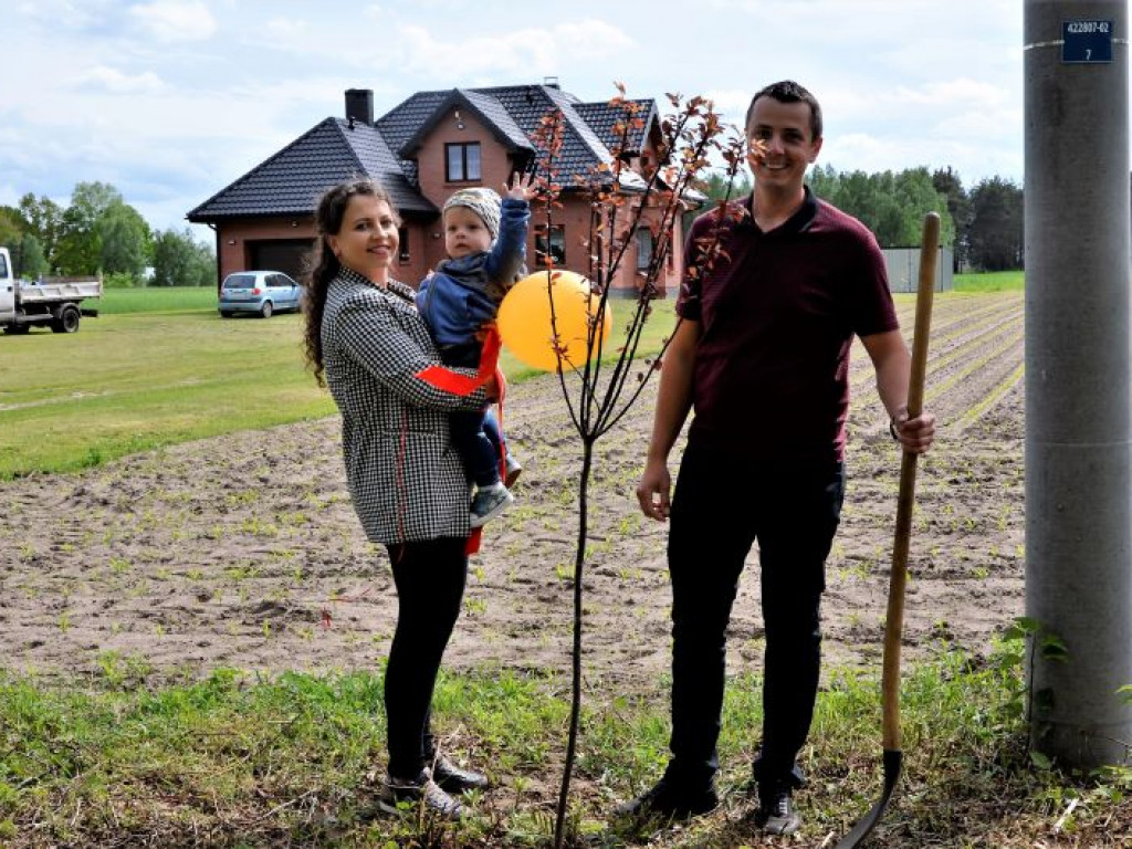 KRASZEWICE: Urodzeni w 2020 roku mają swoje drzewka