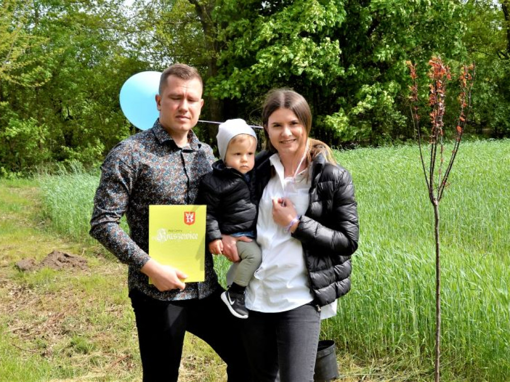 KRASZEWICE: Urodzeni w 2020 roku mają swoje drzewka