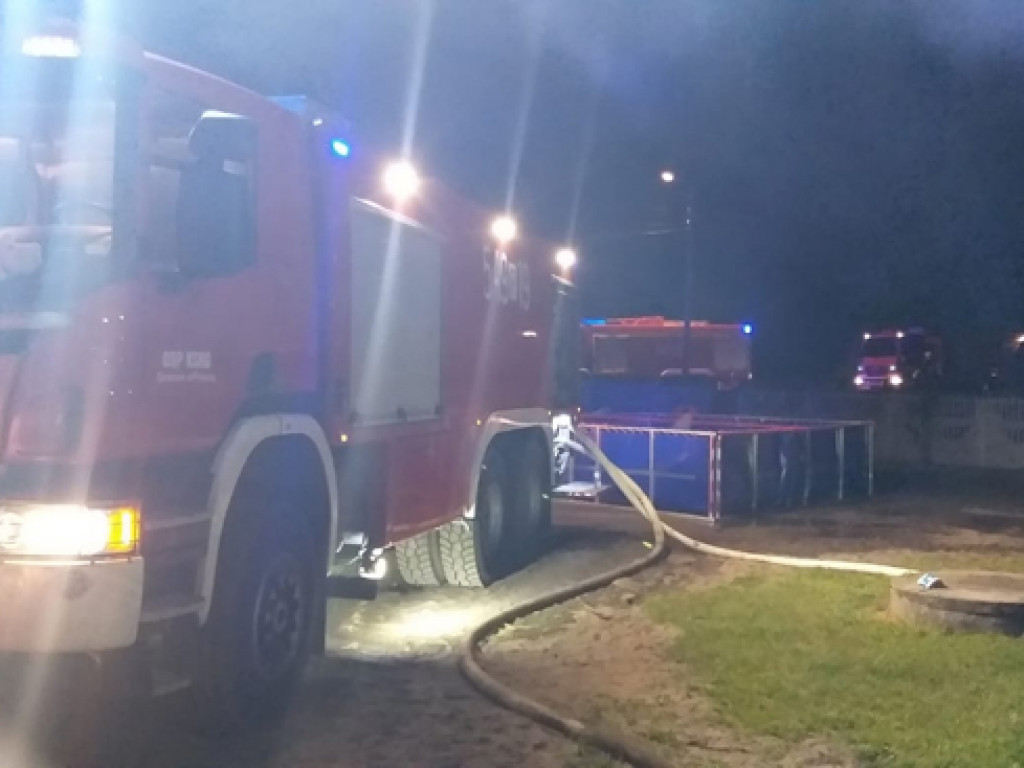 KRASZEWICE: Pożar stodoły - straty sięgają 200 tysięcy zł
