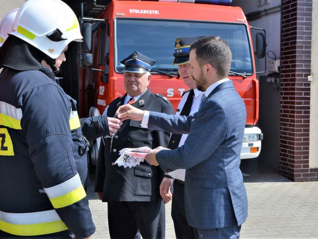 BUKOWNICA: Uroczyste przekazanie wozu strażackiego