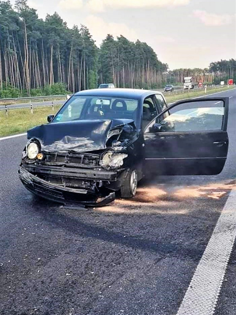 Kierująca uderzyła w bariery ochronne