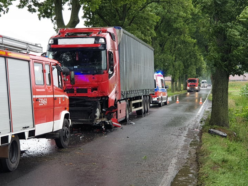 26-letnia mieszkanka gminy Ostrzeszów i jej 32-letni narzeczony zginęli w wypadku