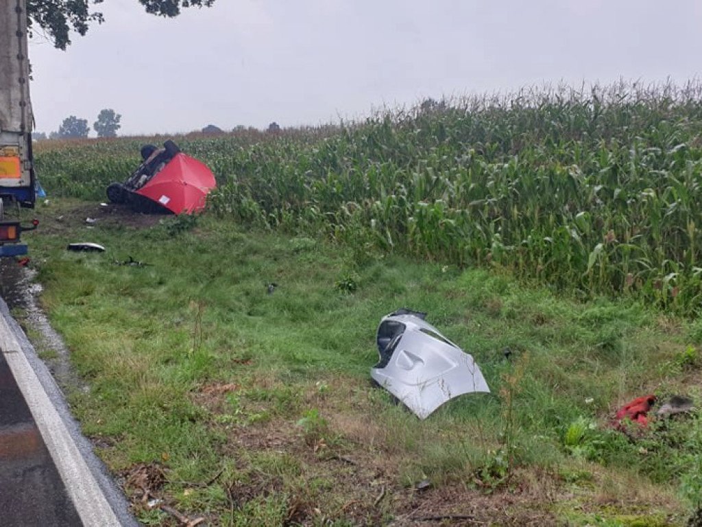 26-letnia mieszkanka gminy Ostrzeszów i jej 32-letni narzeczony zginęli w wypadku
