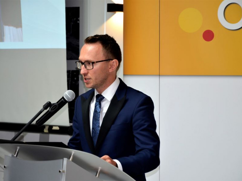 Były burmistrz Stanisław Wabnic uhonorowany Medalem ,,Za Zasługi dla Miasta i Gminy Ostrzeszów``