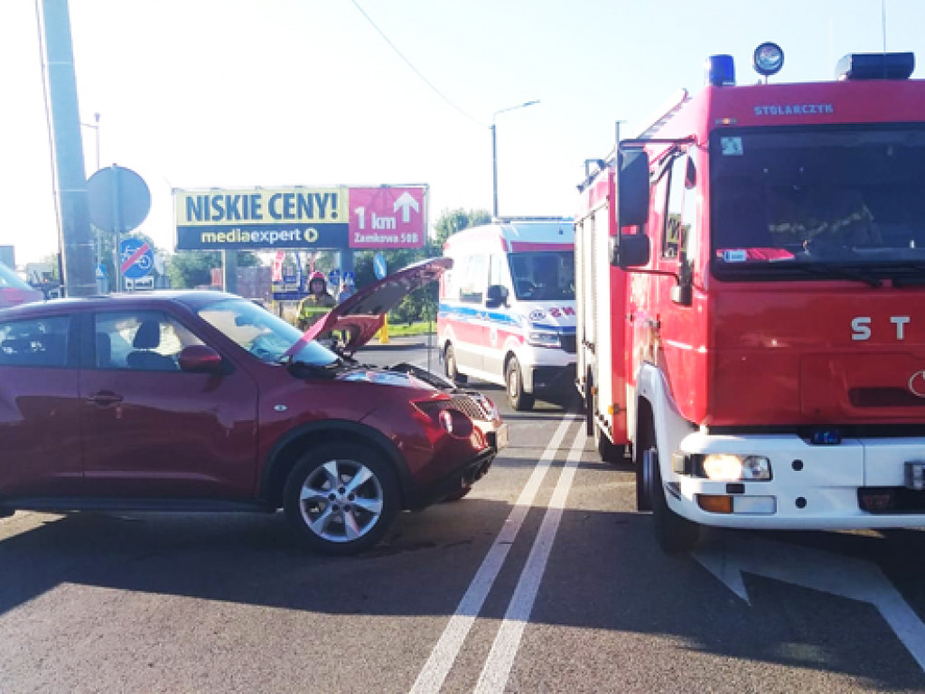 OSTRZESZÓW: Zderzenie na skrzyżowaniu ulicy Leśnej z DK11