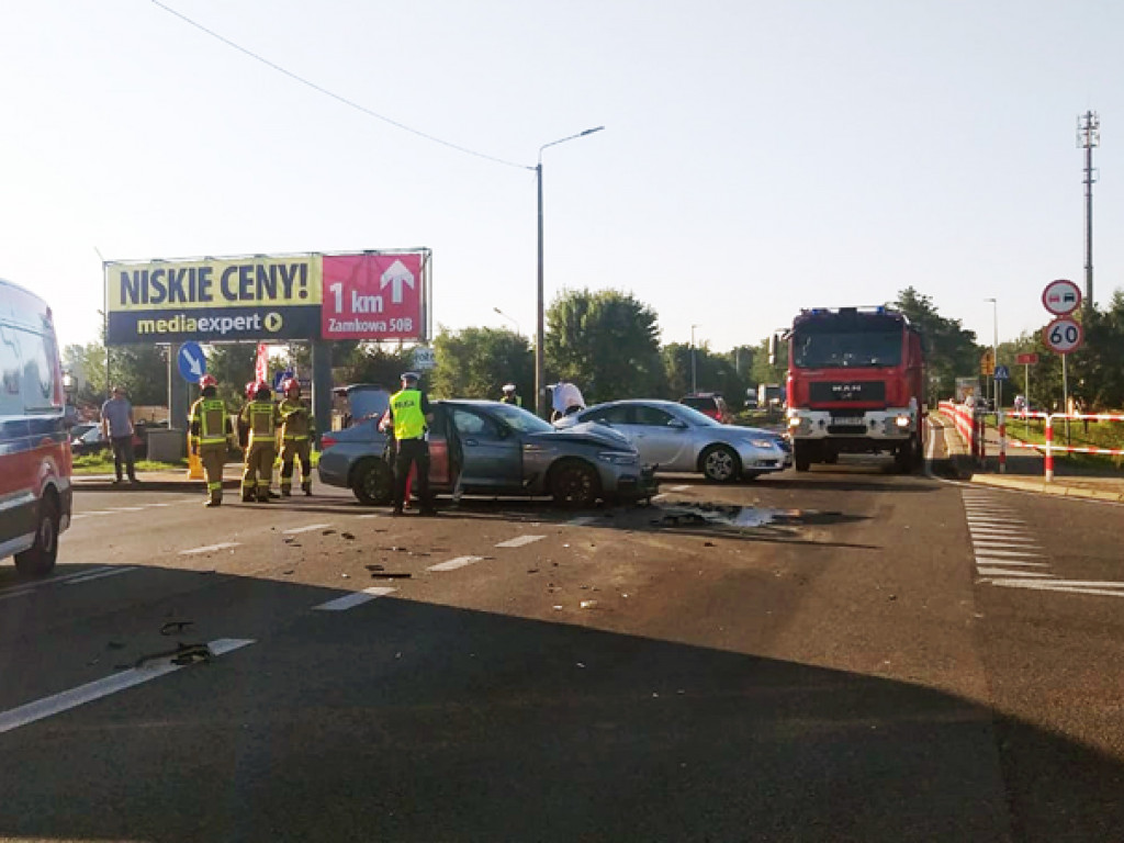 OSTRZESZÓW: Zderzenie na skrzyżowaniu ulicy Leśnej z DK11
