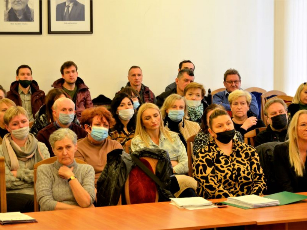 Ta strefa nas dusi - mówią o Strefie Płatnego Parkowania ostrzeszowscy przedsiębiorcy
