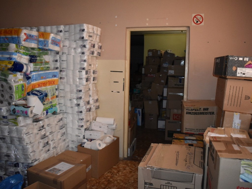 Kolejne transporty humanitarne dla Ukrainy trafiły do PCPR w Ostrzeszowie