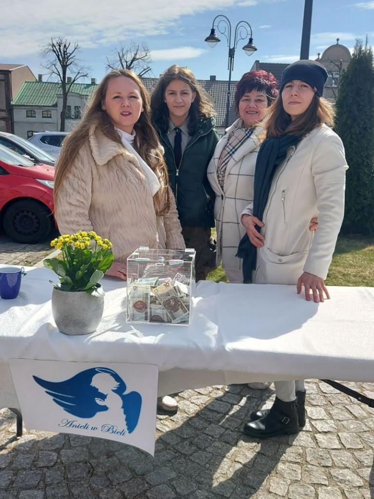 Anioły podzieliły się dobrem! - II Powiatowy Kiermasz Charytatywny