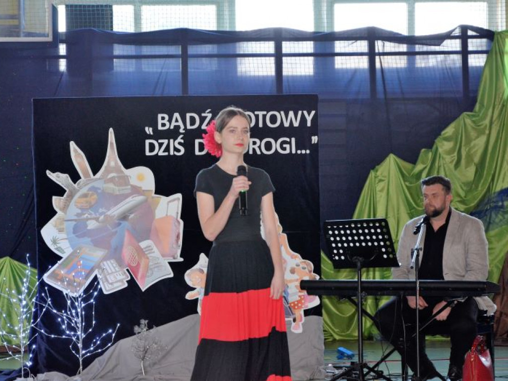KRASZEWICE: Niezwykły wieczór literacko-muzyczny ,,Bądź gotowy dziś do drogi...``