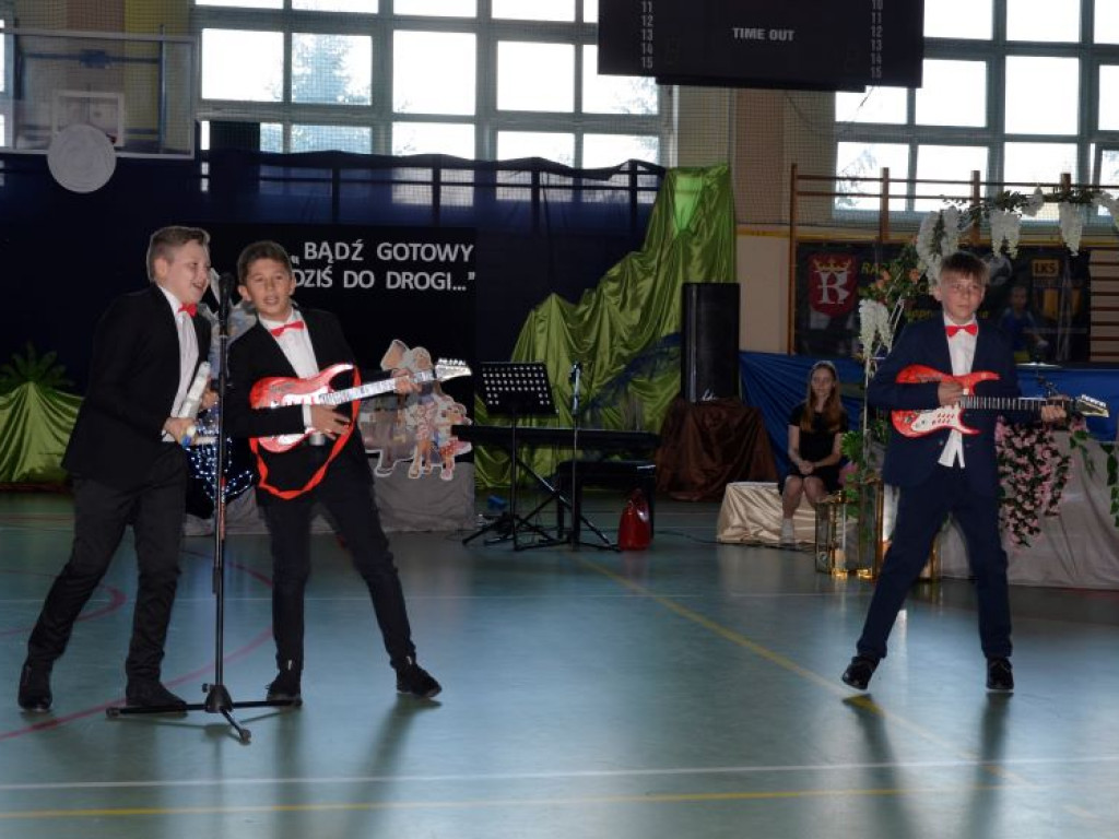 KRASZEWICE: Niezwykły wieczór literacko-muzyczny ,,Bądź gotowy dziś do drogi...``