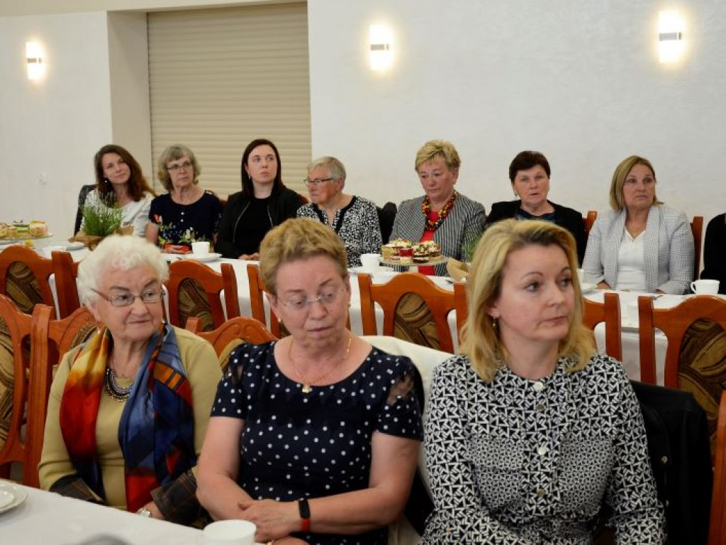 KRASZEWICE:  Gminny Dzień Matki