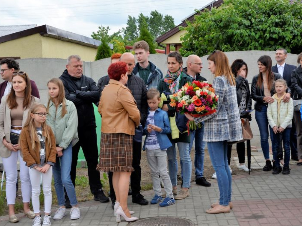 KRASZEWICE: Boisko wielofunkcyjne na miarę XXI wieku