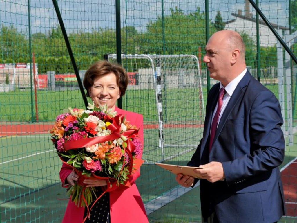 KRASZEWICE: Boisko wielofunkcyjne na miarę XXI wieku