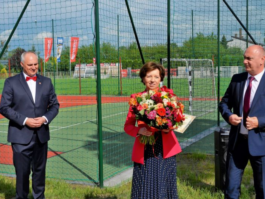 KRASZEWICE: Boisko wielofunkcyjne na miarę XXI wieku