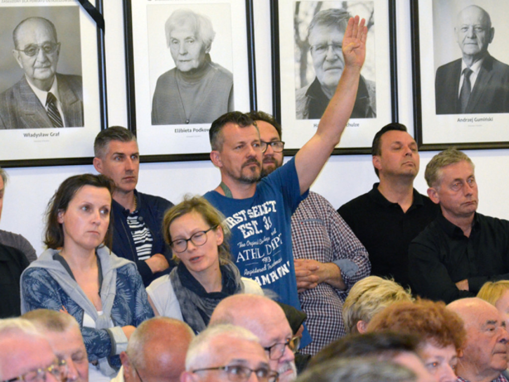 OSTRZESZÓW: Mieszkańcy przeciwni spalarni