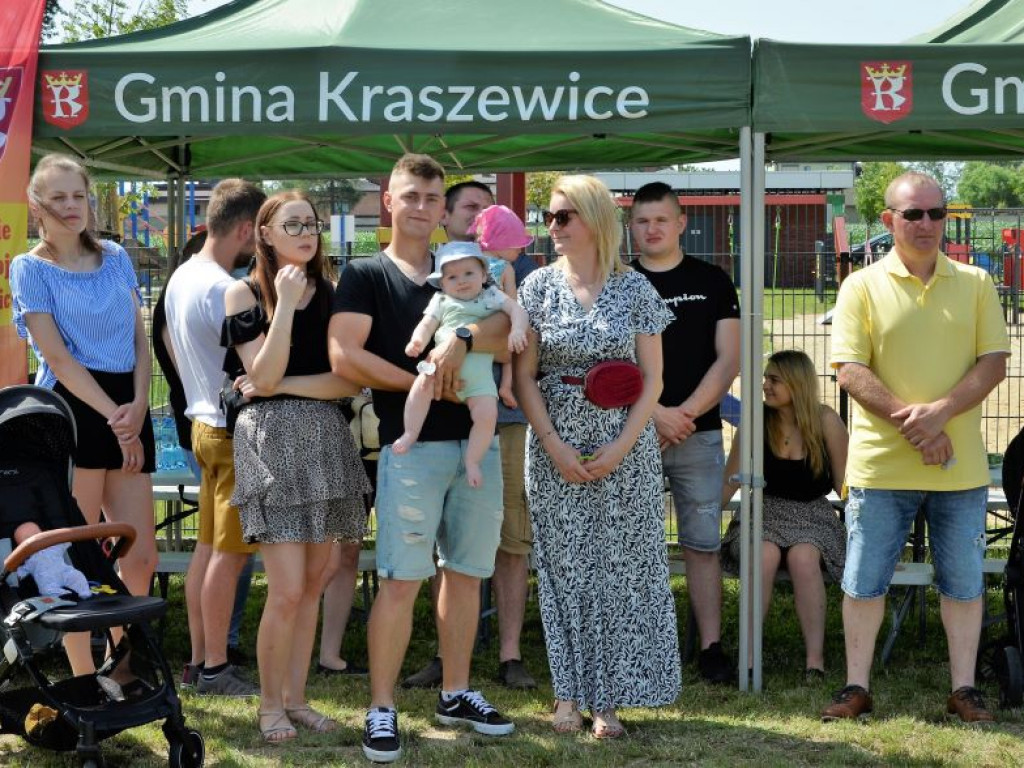 KRASZEWICE: Urodzone w 2021 roku dzieci mają swoje drzewa