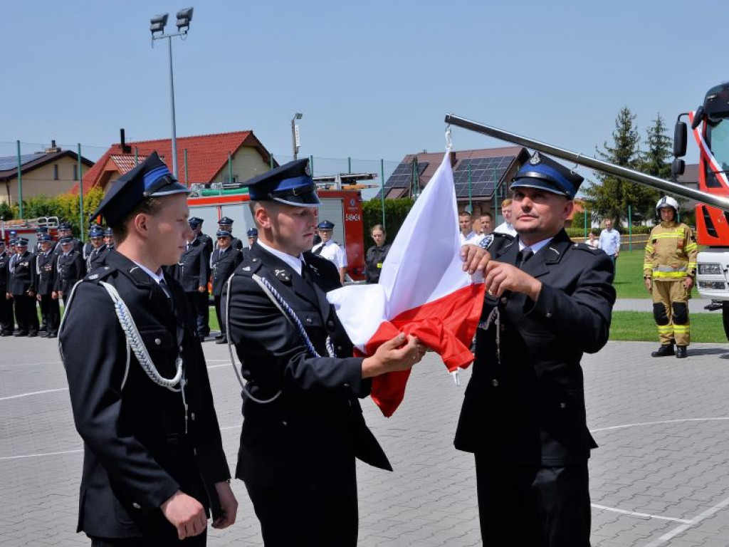 DORUCHÓW: Uroczyste przekazanie średniego samochodu ratowniczo-gaśniczego (ZDJĘCIA)