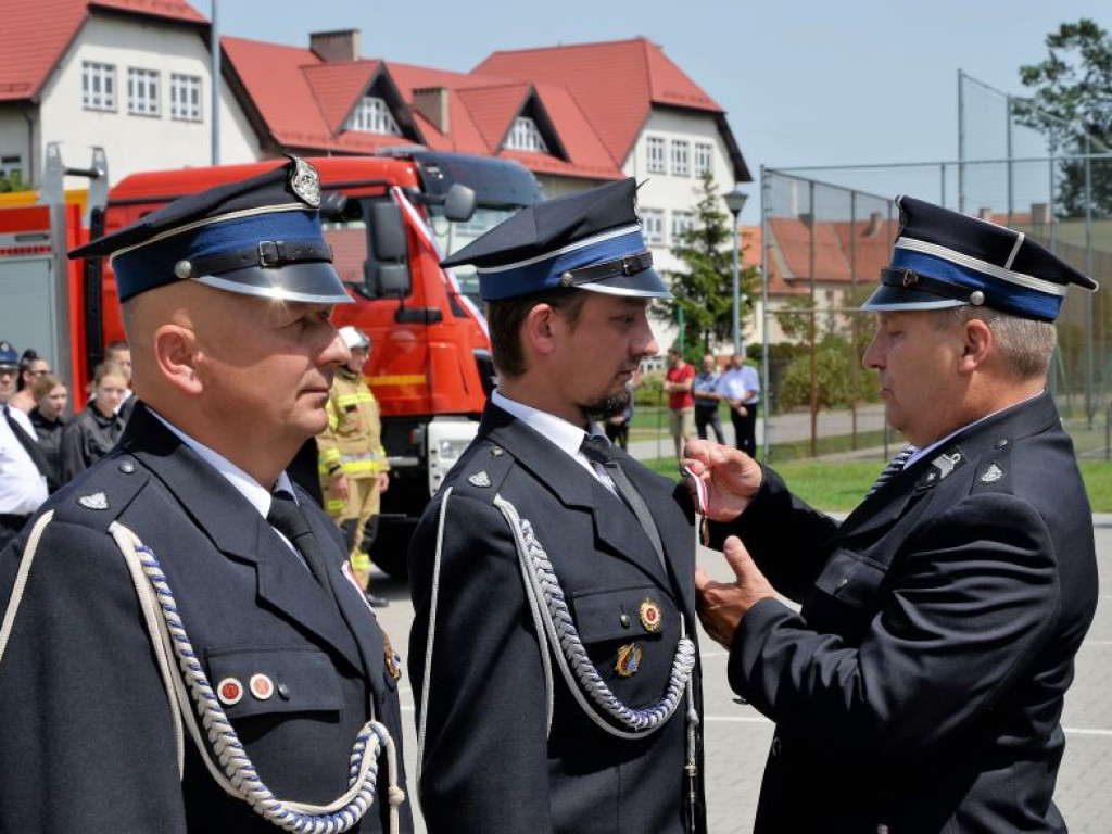 DORUCHÓW: Uroczyste przekazanie średniego samochodu ratowniczo-gaśniczego (ZDJĘCIA)