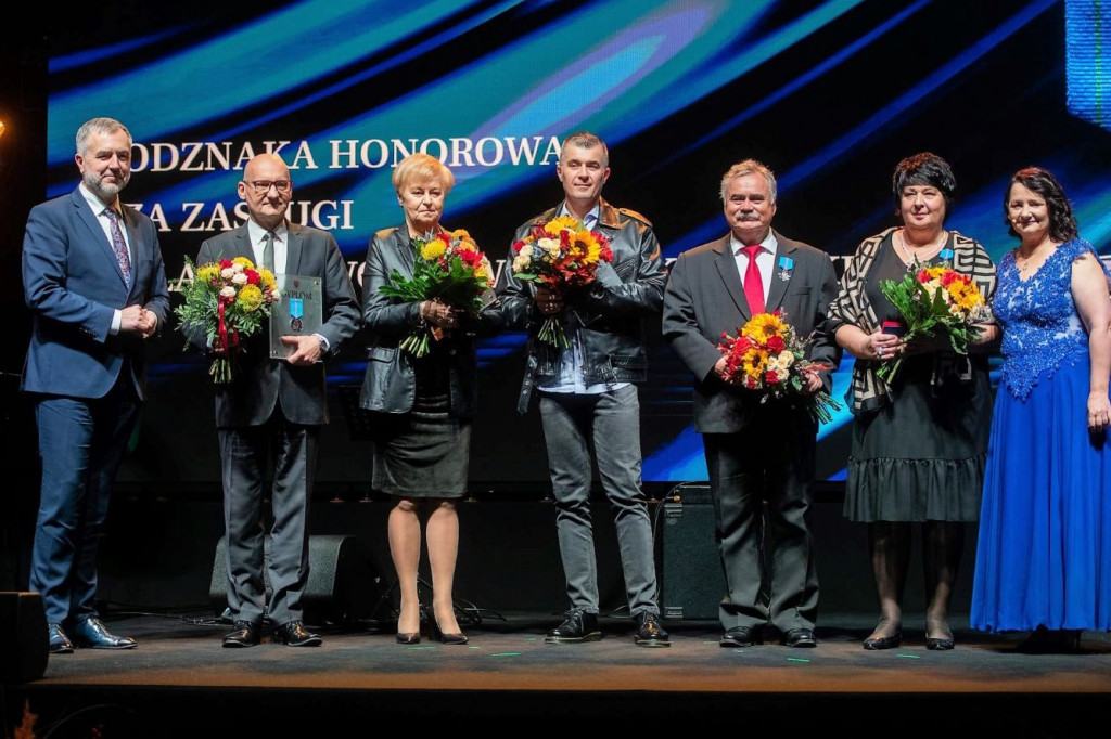 Odznaka Honorowa dla ZS Nr 1
