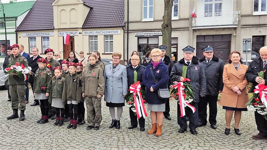 Mikstat pod flagą biało-czerwoną