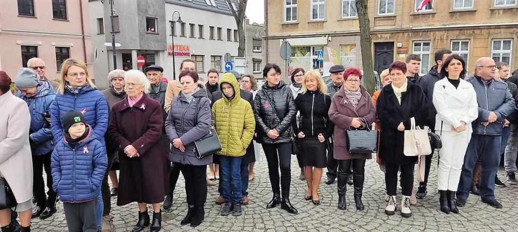 Mikstat pod flagą biało-czerwoną