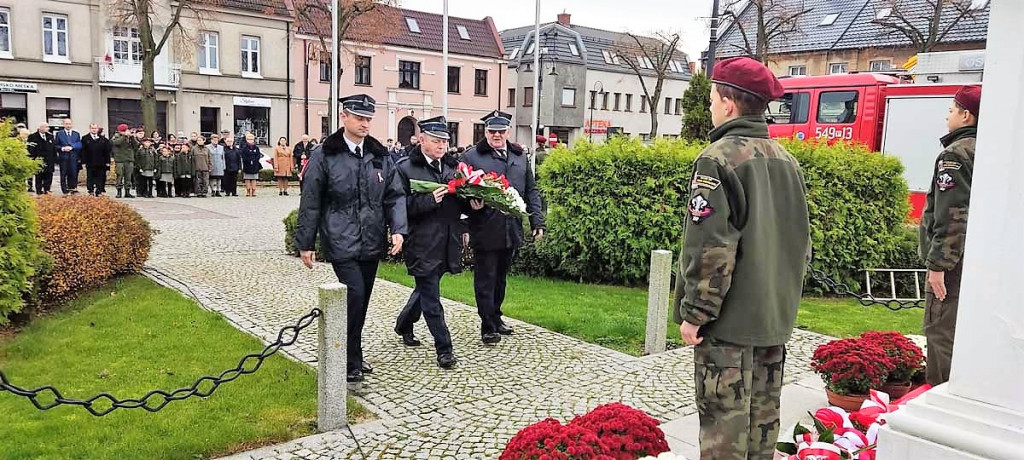 Mikstat pod flagą biało-czerwoną