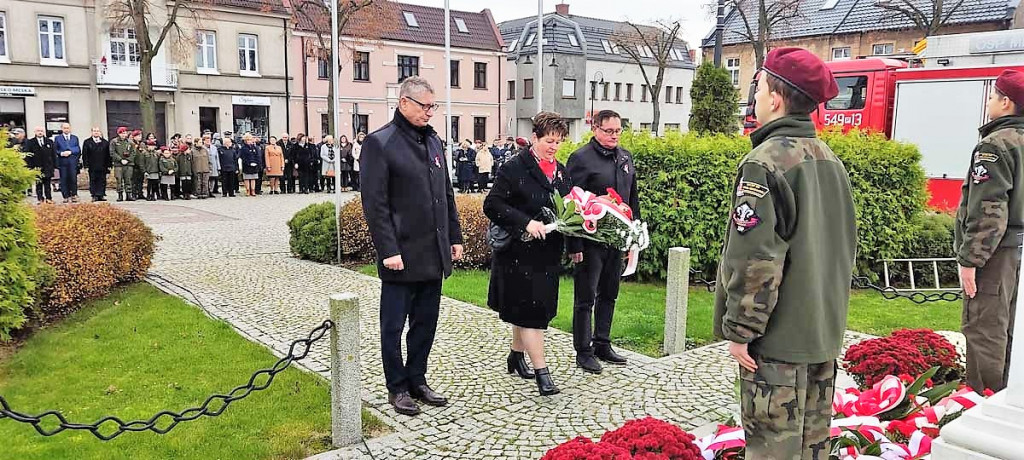 Mikstat pod flagą biało-czerwoną