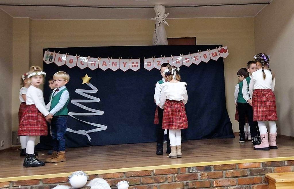 Mąkoszyce - Dzień Babci i Dziadka