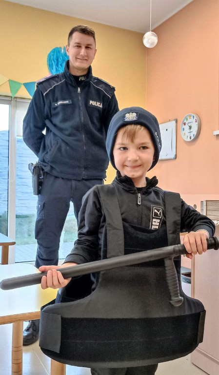 Dzielnicowy w Przedszkolu w Mąkoszycach
